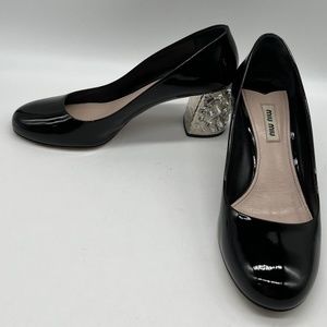 MIU MIU スワトフスキークリスタルヒール 41 (27センチ） Amazon.com: Miu Miu Women's Crystal Decorated Sandals